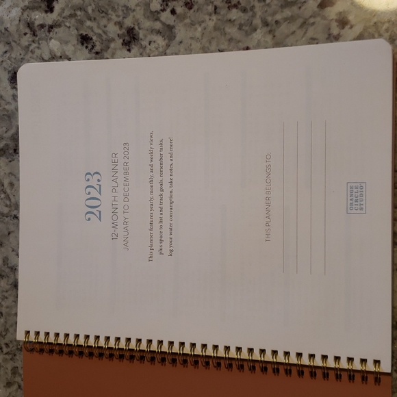 🌸🌺ORANGE CIRCLE STUDIO 12 MONTH PLANNER🌸🌺 - Picture 2 of 10